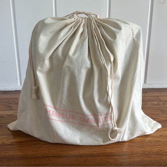 SOLD❤️ MANSUR GAVRIEL Large Leather Bucket Bag Black Gold w/ Wristlet Pouch - Picture 12 of 14